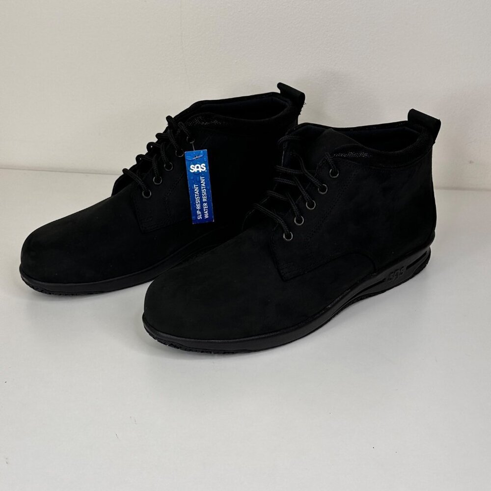 SAS Women's Gretchen Black Moon Dust Chukka Boots 10.5S Nubuck Lace-Up